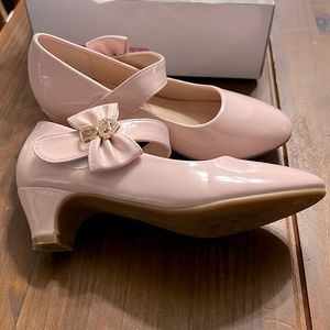 Girls pink heels size 1